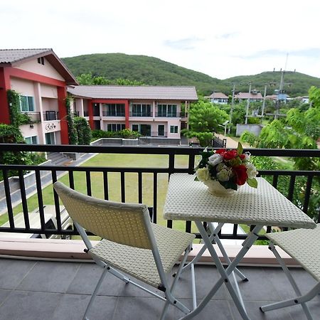Rose Villa Hote Pakchong Ngoại thất bức ảnh