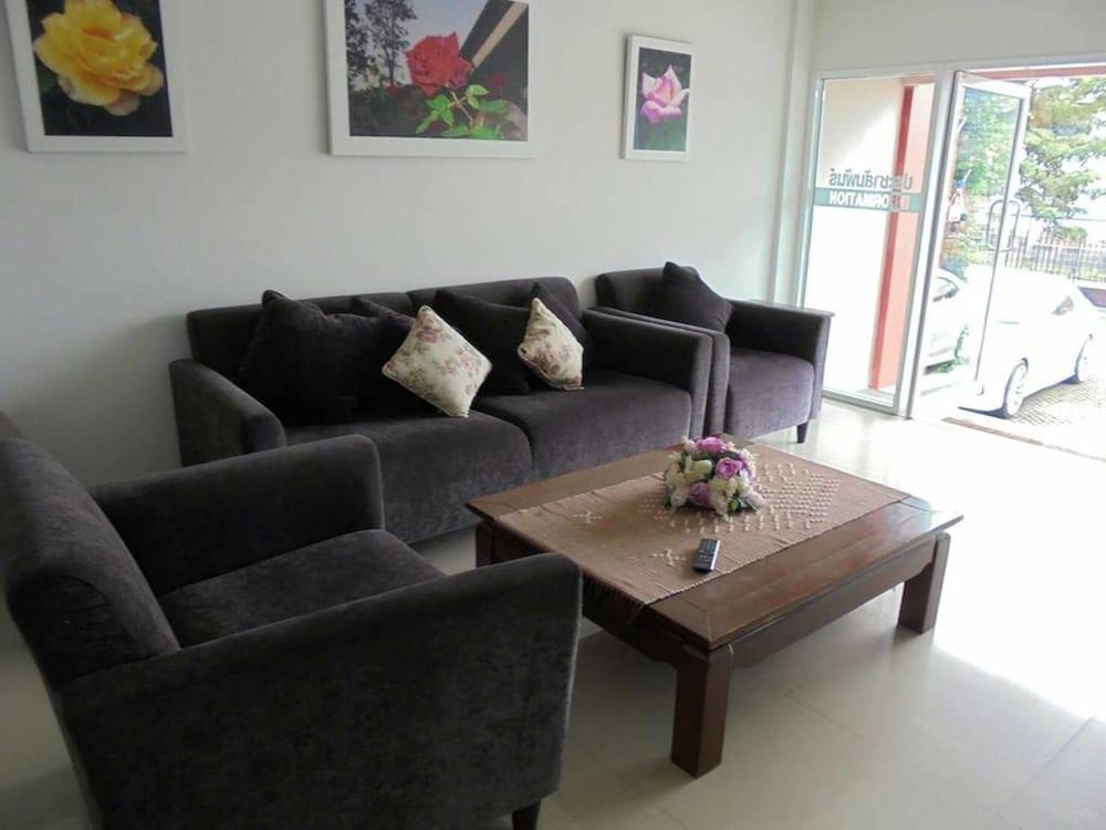 Rose Villa Hote Pakchong Ngoại thất bức ảnh