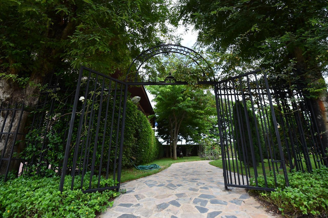 Rose Villa Hote Pakchong Ngoại thất bức ảnh