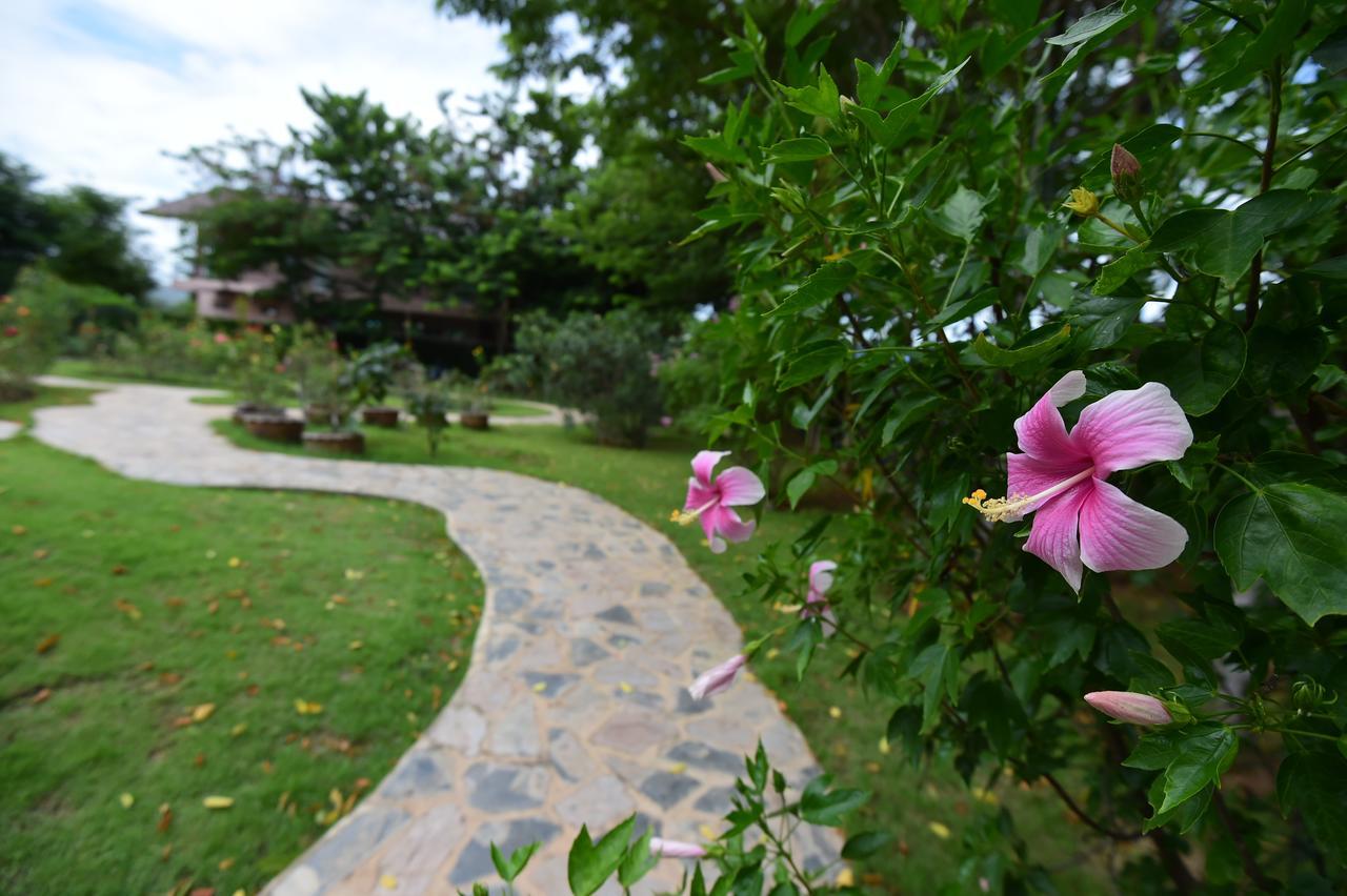Rose Villa Hote Pakchong Ngoại thất bức ảnh